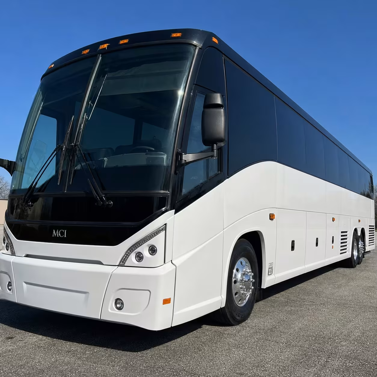 corporate shuttle buses from plano offices to the airport